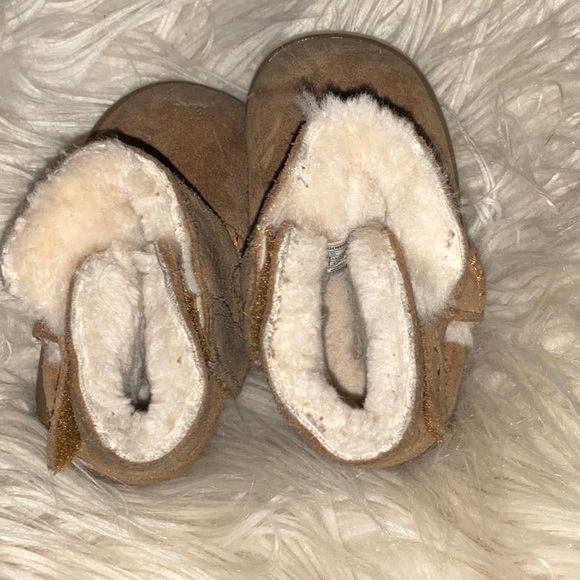UGG Boot Bundle - Picture 5 of 10